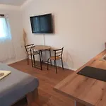 Susnjic Casa de hóspedes 2*