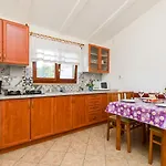 Susnjic Gostinjska kuća 2*
