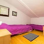 Susnjic Gostinjska kuća 2*